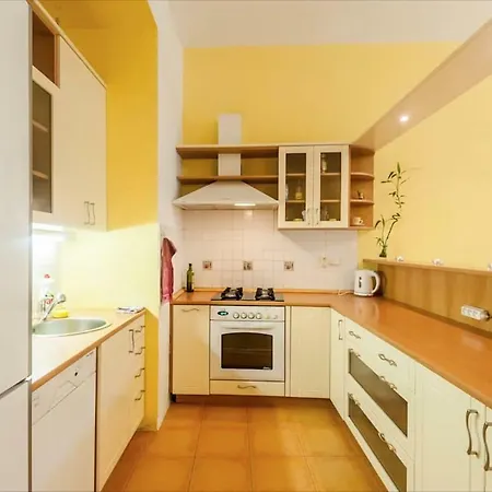 Central Apt With Netflix Apartment Prague